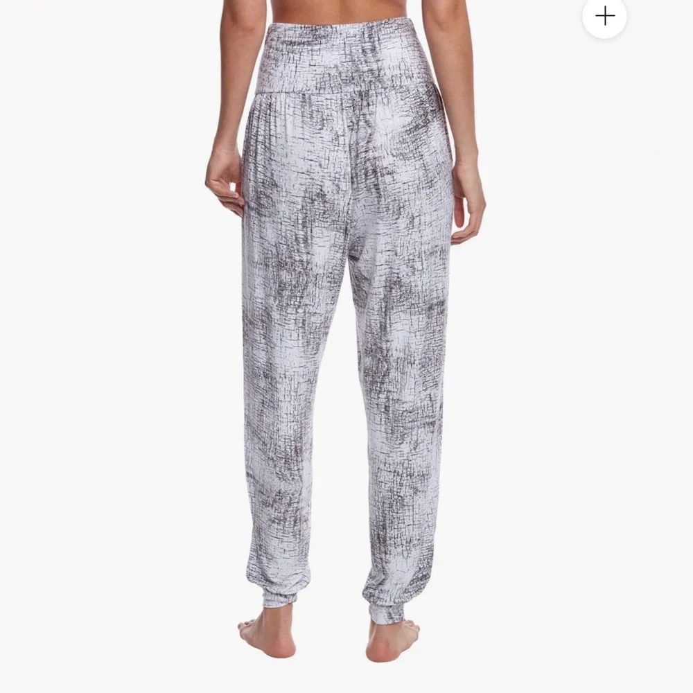 ALO Yoga Intention High Waisted Flowy Side Slit Joggers Size S EUC Athleisure